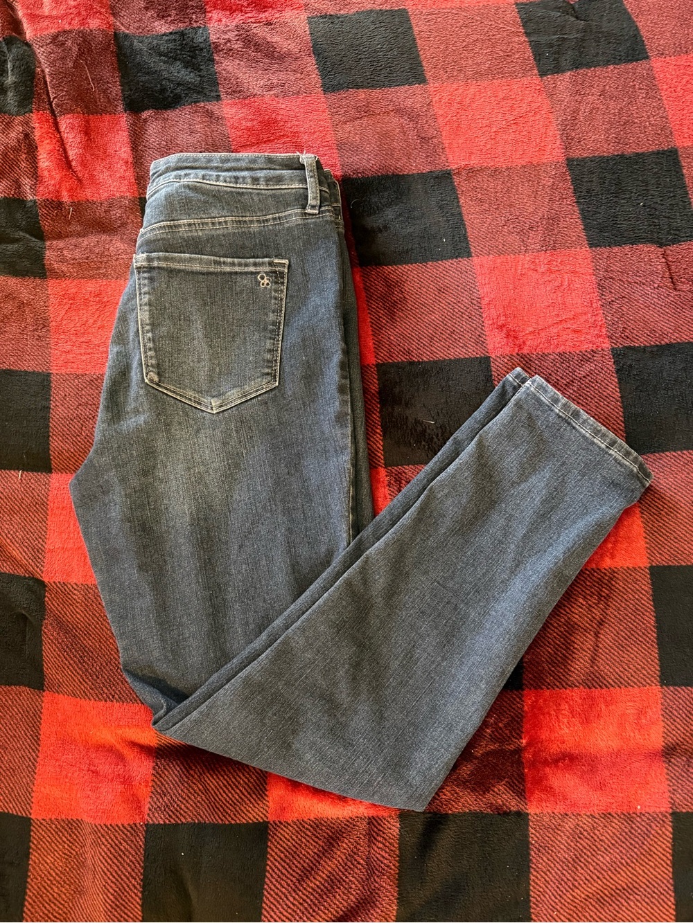 Jessica Simpson Skinny Jeans in Dark Wash Blue